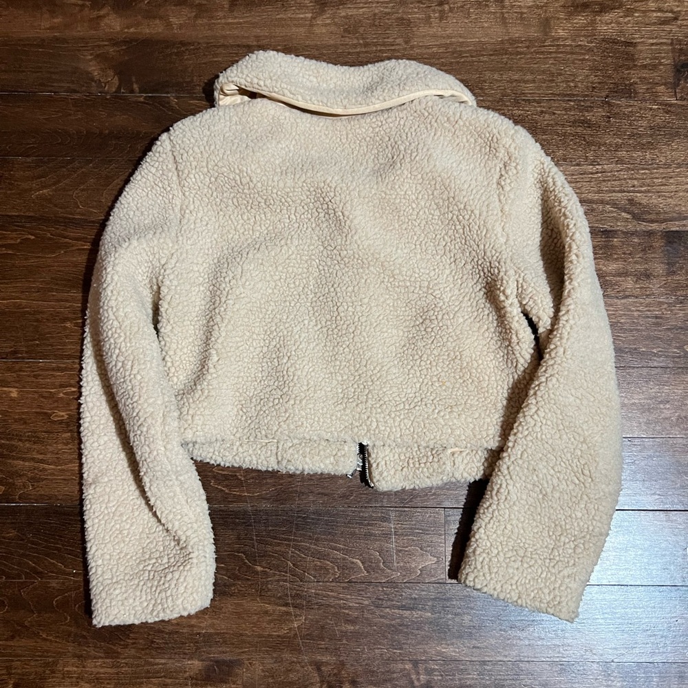 Teddy Jacket - Picture 3 of 3